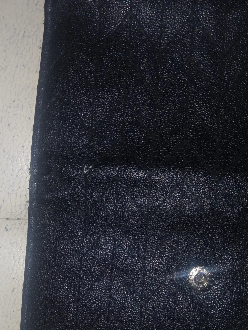 Jesdica Simpson Black Quilted Fold-Over Women's Wallet - Classic Style